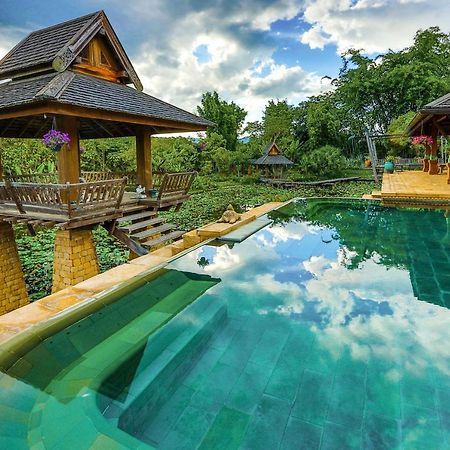 Howie'S Homestay Mae Rim Eksteriør bilde