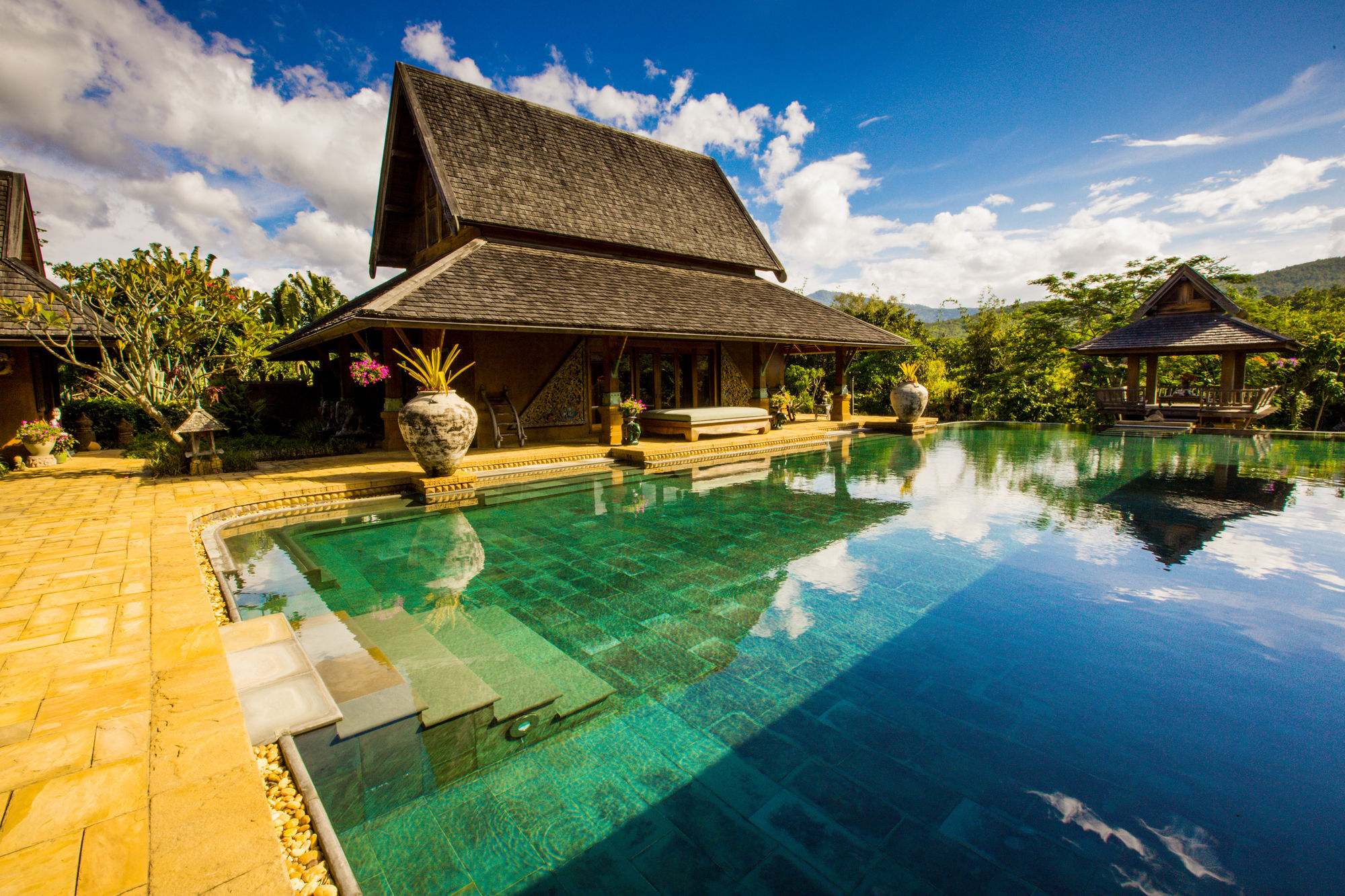 Howie'S Homestay Mae Rim Eksteriør bilde