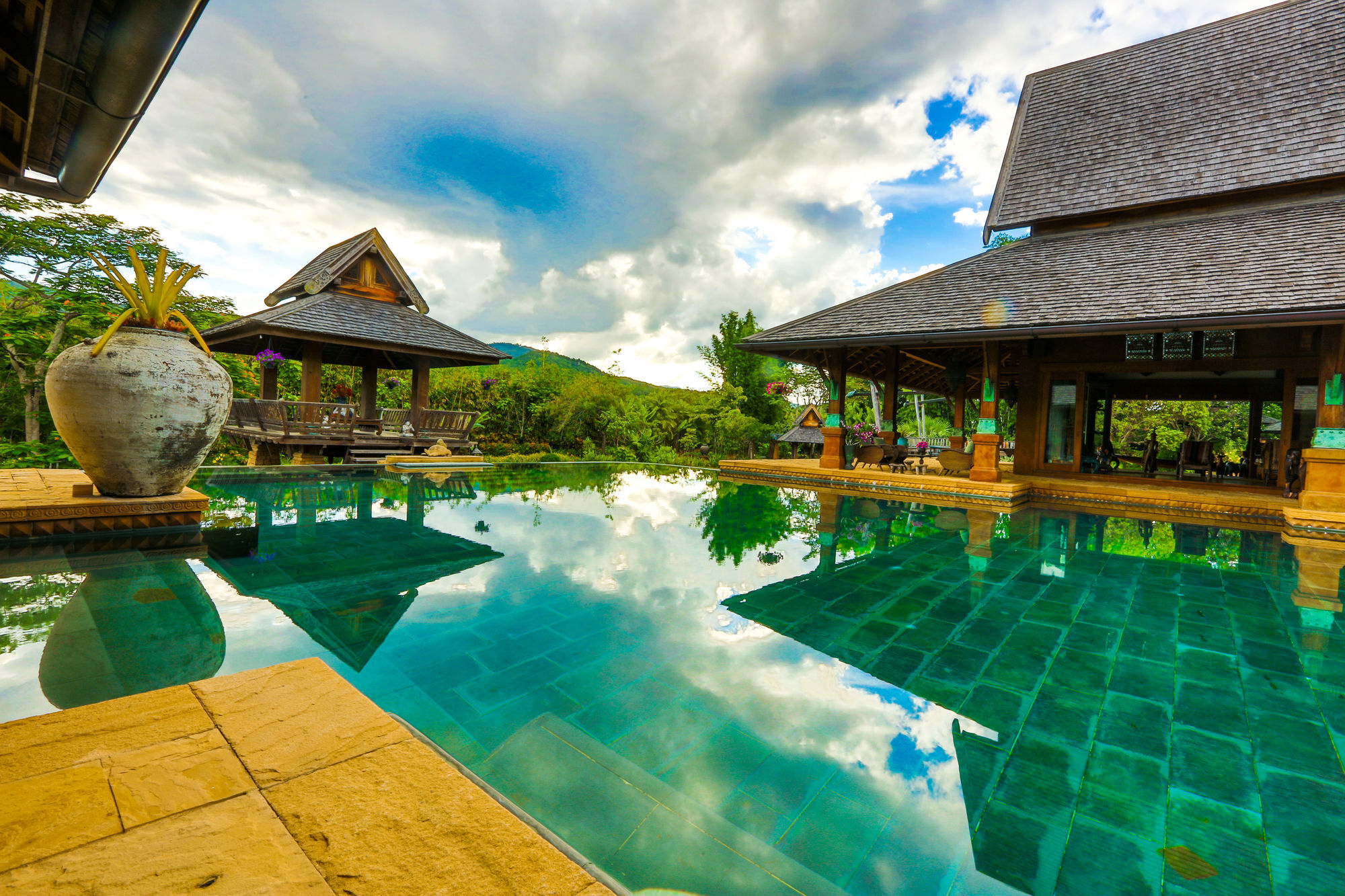 Howie'S Homestay Mae Rim Eksteriør bilde